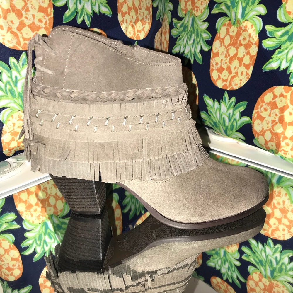 Fringe bootie